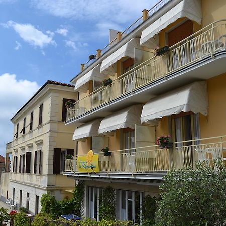 Hotel Eva La Romantica Moneglia Exterior photo