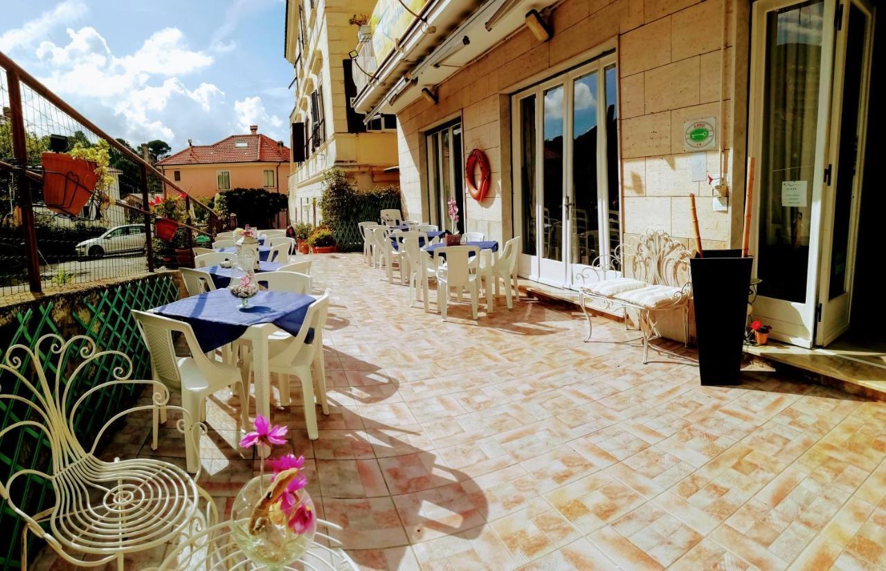 Hotel Eva La Romantica Moneglia Exterior photo