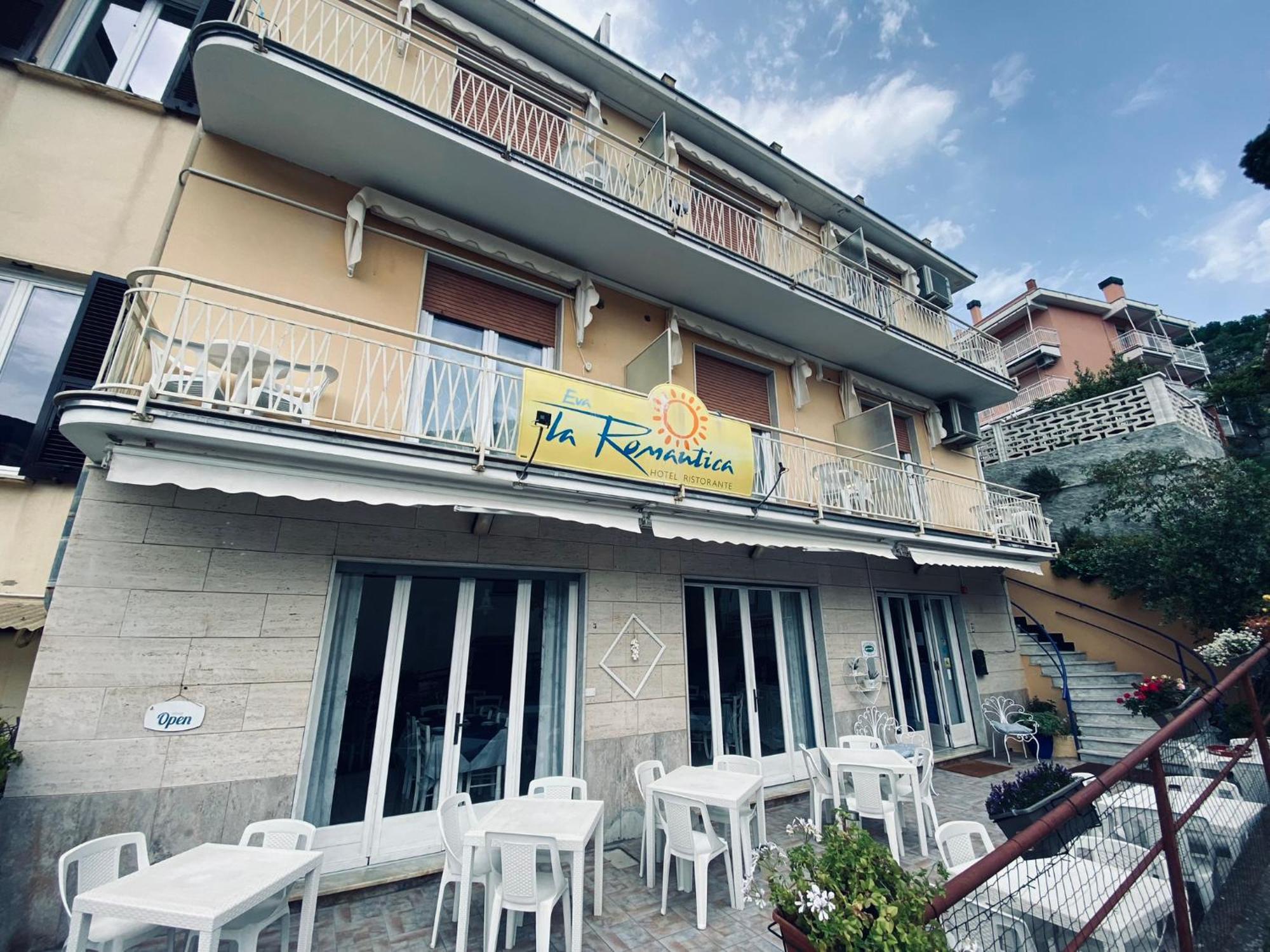 Hotel Eva La Romantica Moneglia Exterior photo