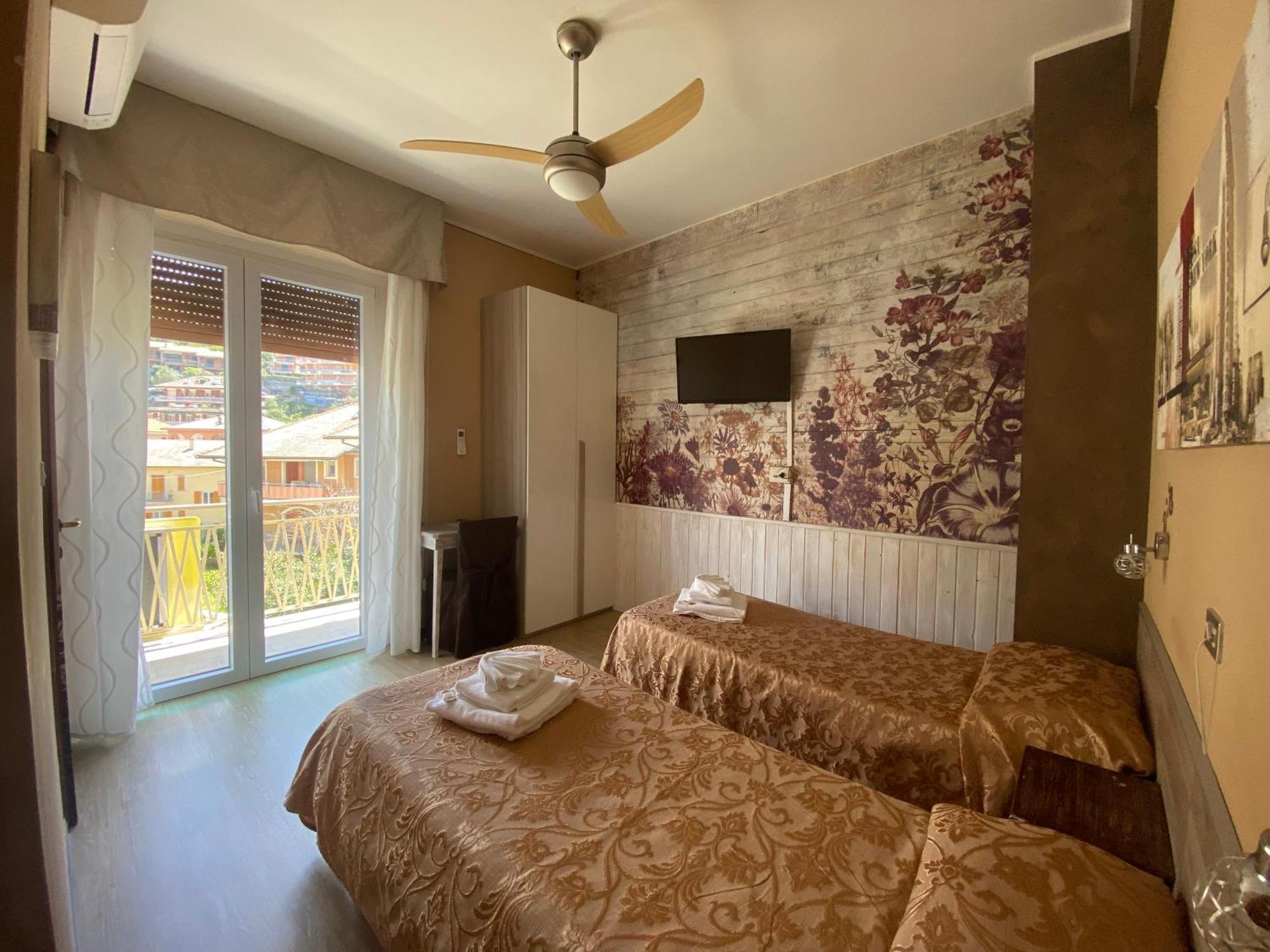 Hotel Eva La Romantica Moneglia Exterior photo