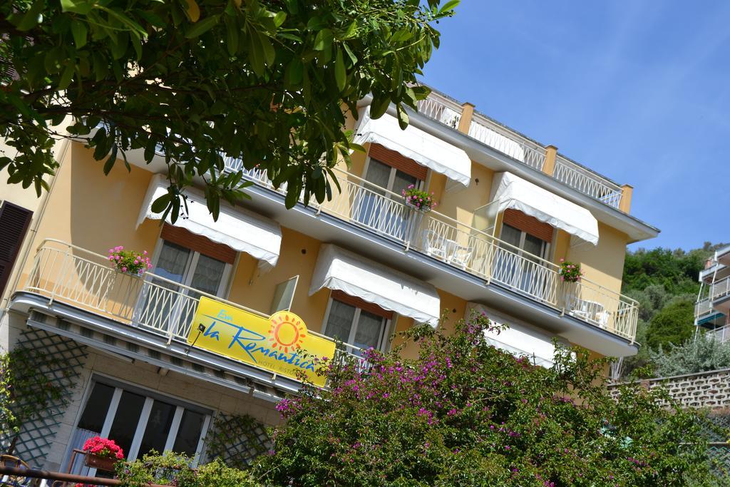 Hotel Eva La Romantica Moneglia Exterior photo